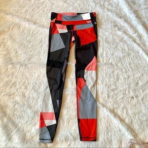 Gapfit Gfast multi color geometric pattern legging XS NWT orange black